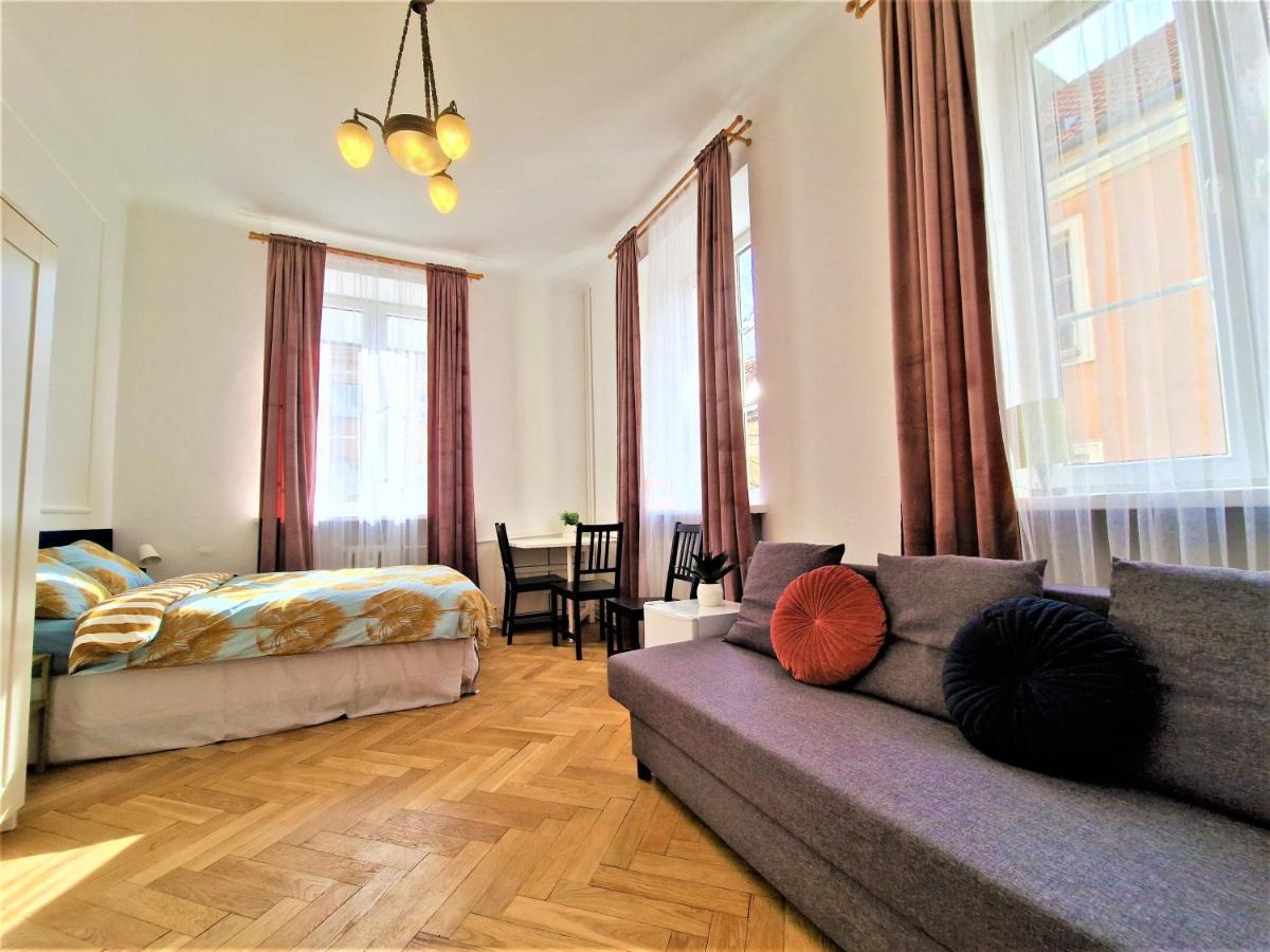 J&W Apartments Swietojanska Rooms Varsóvia Exterior foto